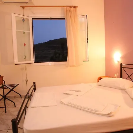 Palaiologos Apartment Posidhonia (Syros)